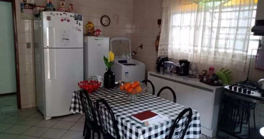 Ampla Casa com Sistema Energia Solar - 3 Dormitórios - Real Parque - São José