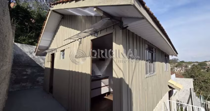 Casa com 2 quartos para alugar na Rua Ambrósio Cruzara, 178, Vila Torres I, Campo Largo