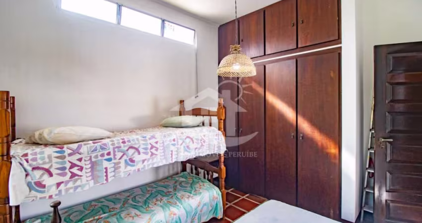 Casa Sobrado à venda , 4 quarto(s),  sendo 2 suíte(s)  no bairro Turístico, 700 metros da praia, Peruíbe-SP