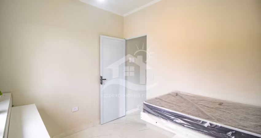 Casa Assobradada à venda , 2 quarto(s),  sendo 0 suíte(s)  no bairro São José, 700 metros da praia, Peruíbe-SP