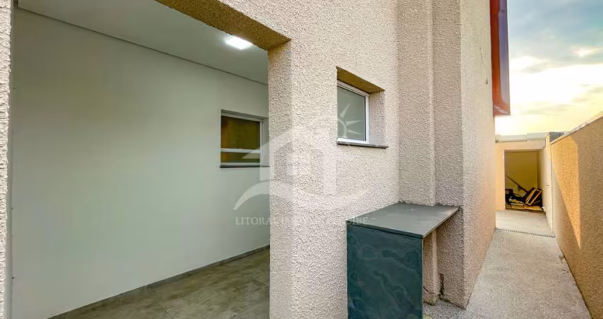 Casa Sobrado Novo à venda com piscina, 5 quarto(s),  sendo 5 suíte(s)  no bairro Bougainville Residencial IV, 1200 metros da praia, Peruíbe-SP
