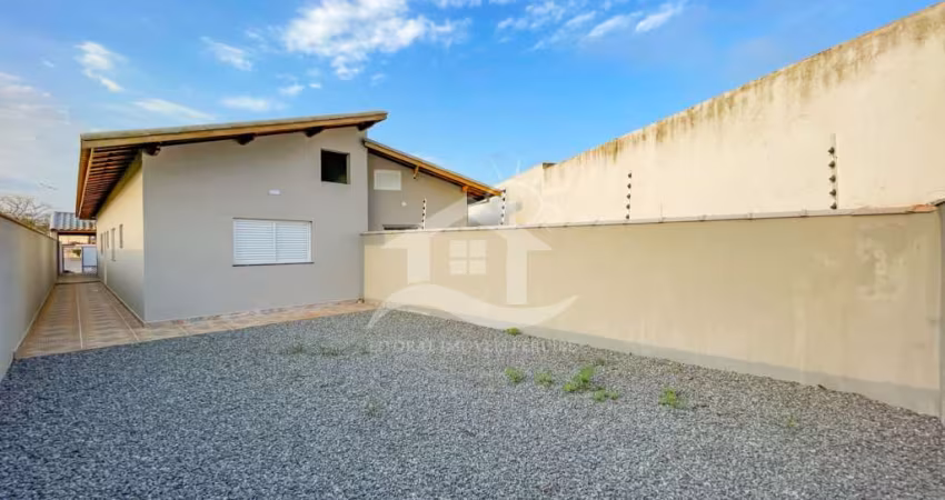 Casa Térrea à venda , 2 quarto(s),  sendo 1 suíte(s)  no bairro Cidade Nova Peruíbe, 1 metros da praia, Peruíbe-SP