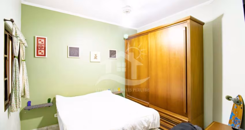 Casa Térrea com piscina à venda com piscina, 3 quarto(s),  sendo 1 suíte(s)  no bairro Parque Turistico, 900 metros da praia, Peruíbe-SP