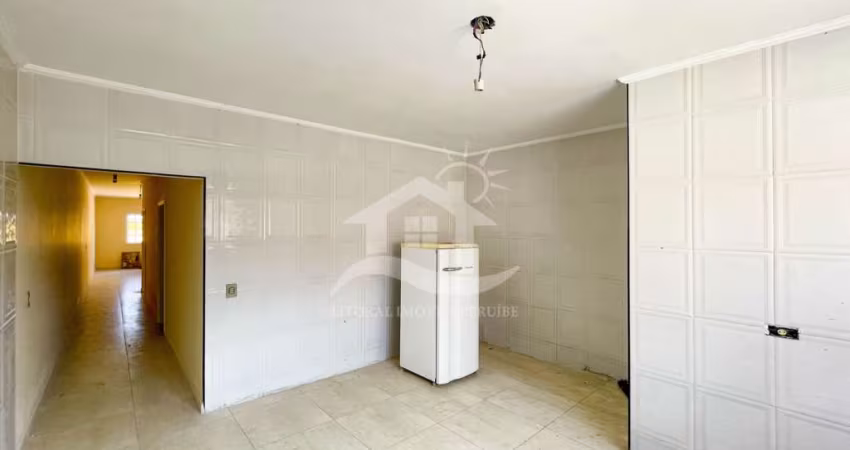 Casa Térrea à venda , 2 quarto(s),  sendo 1 suíte(s)  no bairro Park DAville, 1500 metros da praia, Peruíbe-SP