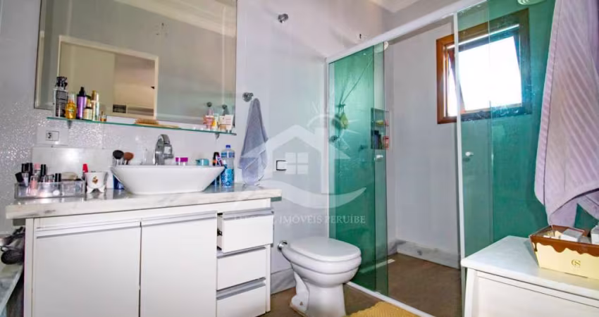 Casa Sobrado à venda com piscina, 4 quarto(s),  sendo 4 suíte(s)  no bairro Bougainville Residencial IV, 2 metros da praia, Peruíbe-SP