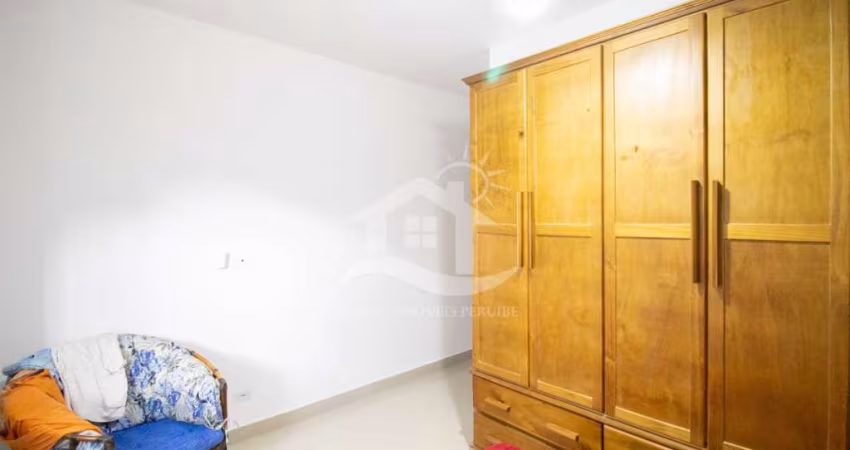 Casa Térrea à venda com piscina, 2 quarto(s),  sendo 1 suíte(s)  no bairro Ribamar, 2000 metros da praia, Peruíbe-SP