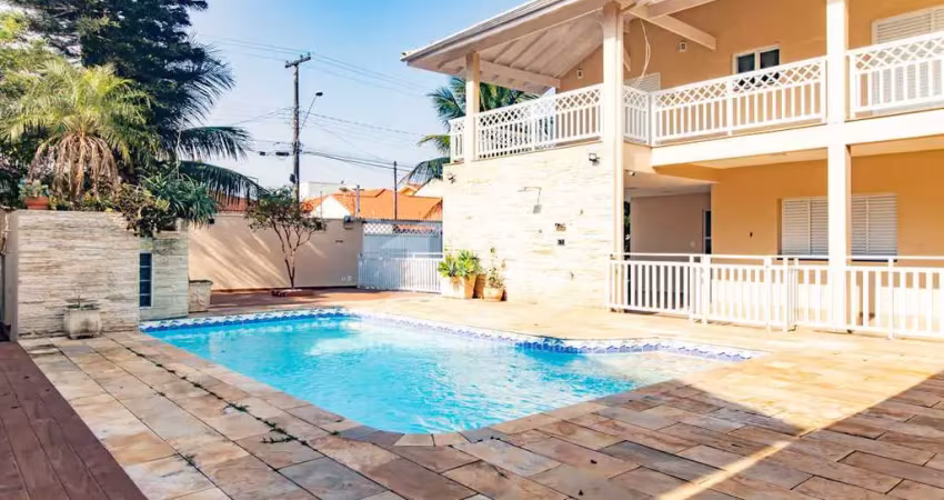 Casa assobradada à venda , 6 quarto(s),  sendo 6 suíte(s)  no bairro flórida, 200 metros da praia, peruíbe-sp