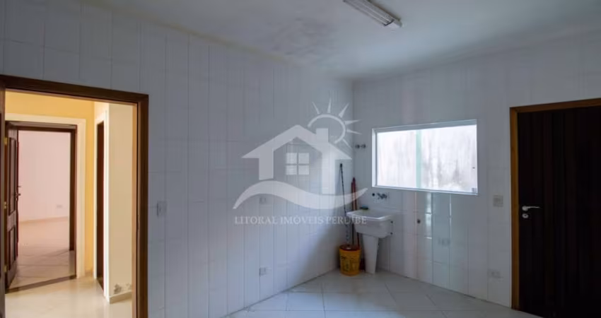 Casa Sobrado à venda , 6 quarto(s),  sendo 6 suíte(s)  no bairro Jardim Imperador, 50 metros da praia, Peruíbe-SP