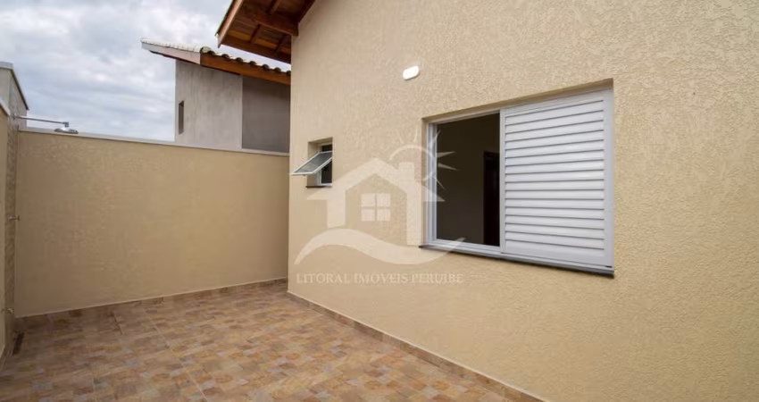 Casa Térrea à venda , 2 quarto(s),  sendo 1 suíte(s)  no bairro Flora Rica, 1700 metros da praia, Peruíbe-SP