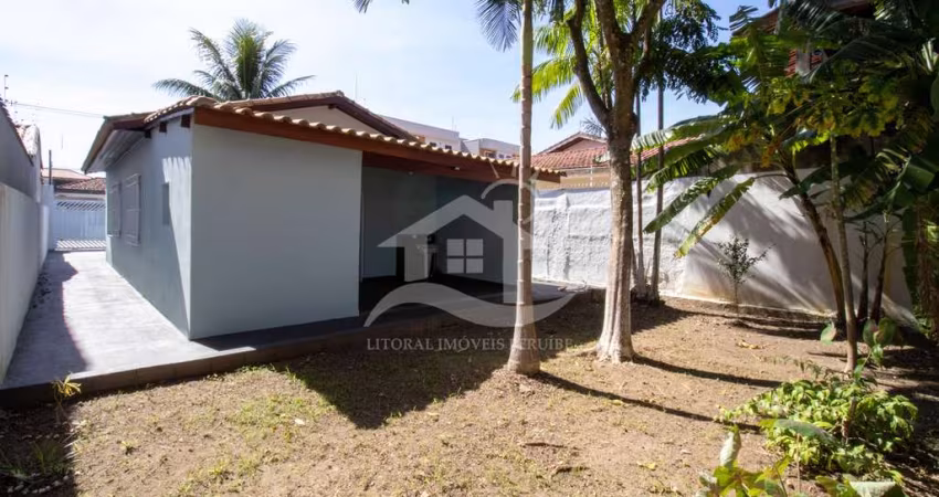 Casa Térrea à venda , 2 quarto(s),  sendo 1 suíte(s)  no bairro Jardim Barra de Jangadas, 600 metros da praia, Peruíbe-SP