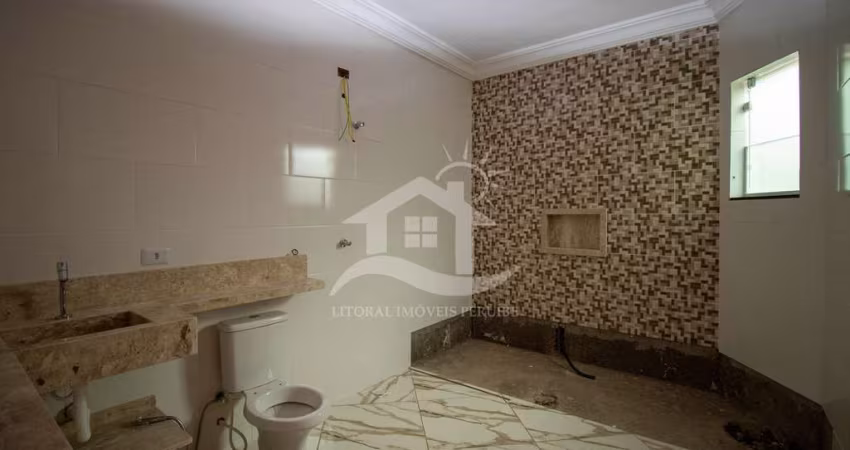 Casa Térrea à venda , 3 quarto(s),  sendo 1 suíte(s)  no bairro Flora Rica, 2 metros da praia, Peruíbe-SP