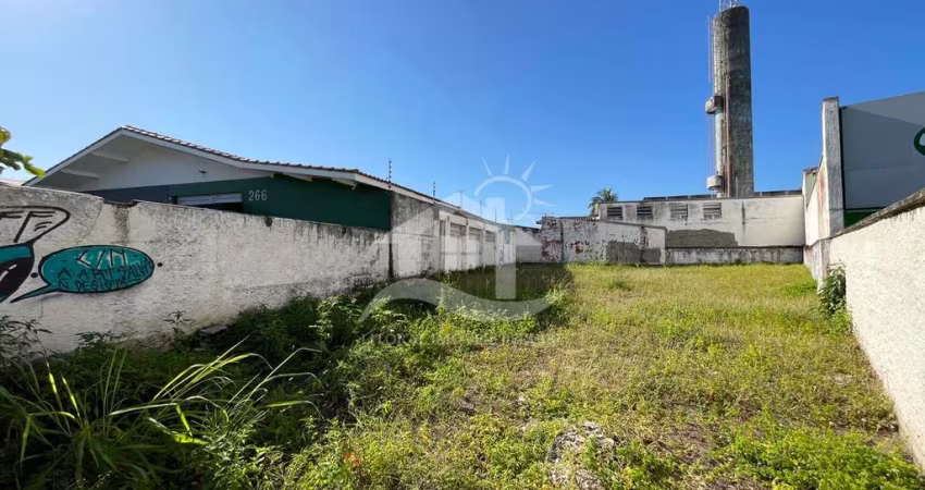 Terreno Amplo à venda , ,   no bairro Centro, 700 metros da praia, Peruíbe-SP