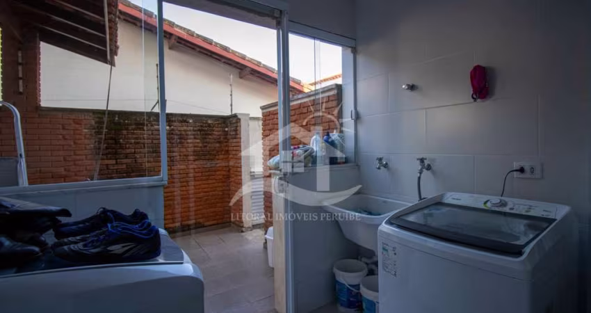 Casa Sobrado à venda com piscina, 4 quarto(s),  sendo 2 suíte(s)  no bairro Jardim Imperador, 600 metros da praia, Peruíbe-SP