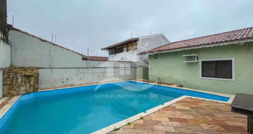 Casa Térrea à venda com piscina, 3 quarto(s),  sendo 1 suíte(s)  no bairro Cidade Nova Peruíbe, 800 metros da praia, Peruíbe-SP