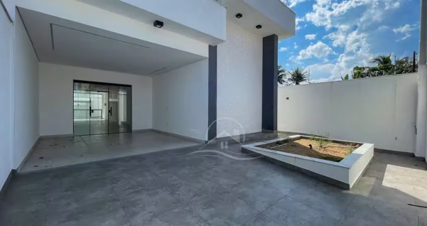 Casa térrea à venda com piscina, 3 quarto(s),  sendo 2 suíte(s)  no bairro jardim icaraiba, 50 metros da praia, peruíbe-sp