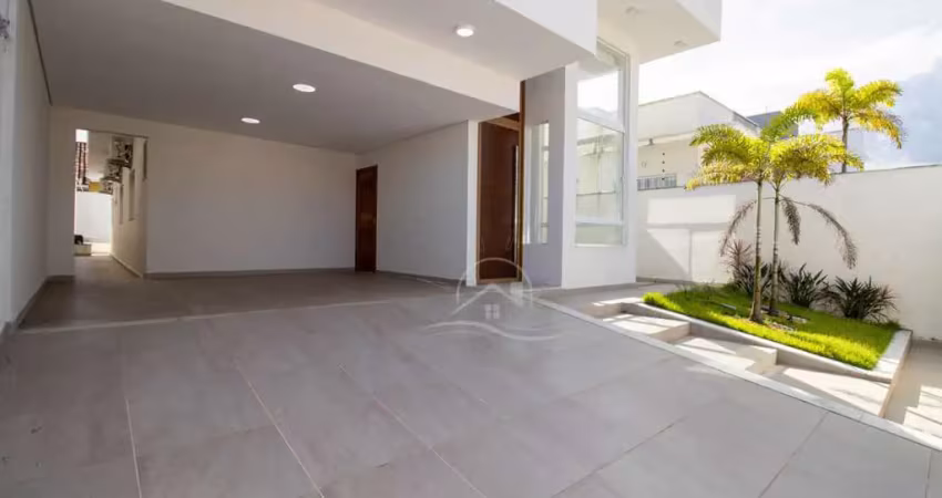 Casa sobrado à venda com piscina, 3 quarto(s),  sendo 2 suíte(s)  no bairro jardim icaraiba, 100 metros da praia, peruíbe-sp