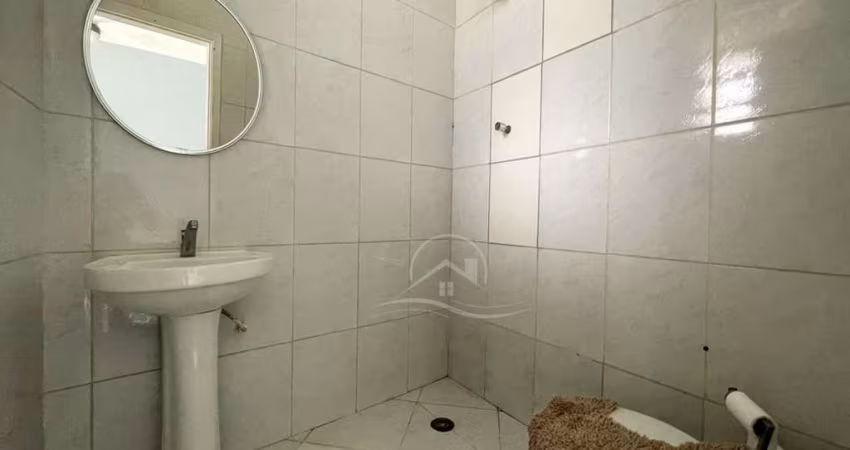 Casa Sobrado à venda com piscina, 3 quarto(s),  sendo 3 suíte(s)  no bairro Centro, 0 metros da praia, Peruíbe-SP