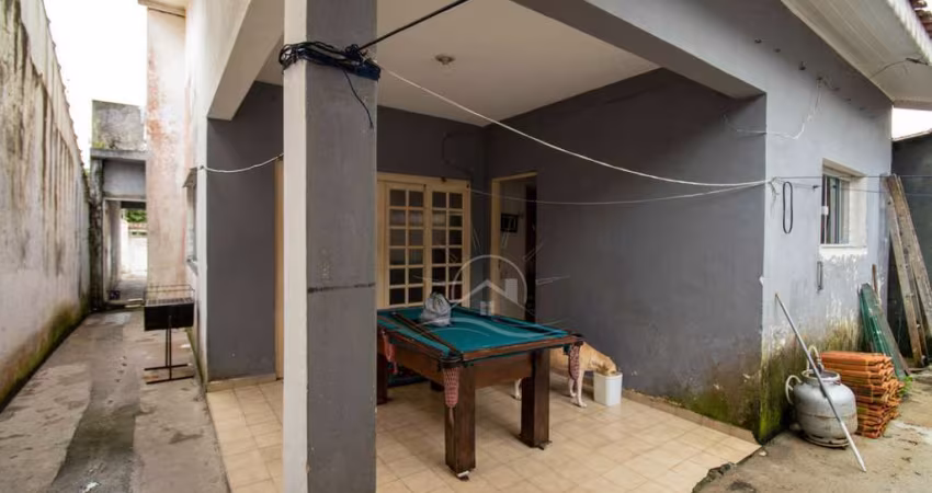 Casa Sobrado à venda , 3 quarto(s),  sendo 1 suíte(s)  no bairro Centro, 200 metros da praia, Peruíbe-SP