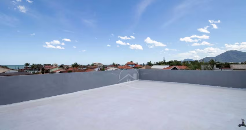 Casa Sobrado à venda , 3 quarto(s),  sendo 2 suíte(s)  no bairro Três Marias, 200 metros da praia, Peruíbe-SP