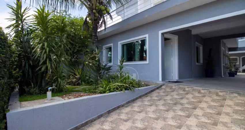 Casa sobrado à venda , 3 quarto(s),  sendo 2 suíte(s)  no bairro três marias, 200 metros da praia, peruíbe-sp