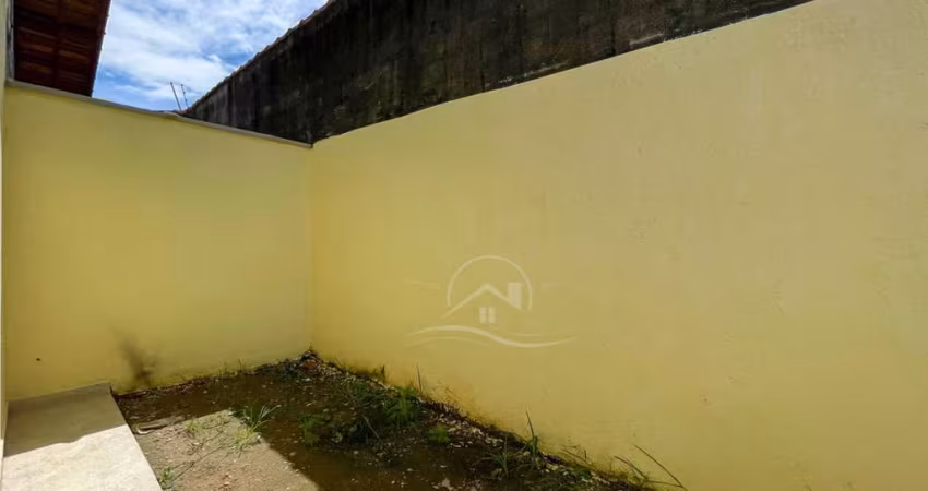 Casa Térrea à venda , 3 quarto(s),  sendo 1 suíte(s)  no bairro Park DAville, 2000 metros da praia, Peruíbe-SP