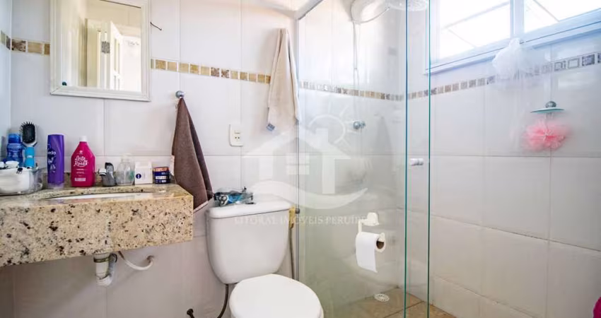 Casa Sobrado à venda com piscina, 3 quarto(s),  sendo 1 suíte(s)  no bairro Beira Mar, 900 metros da praia, Peruíbe-SP