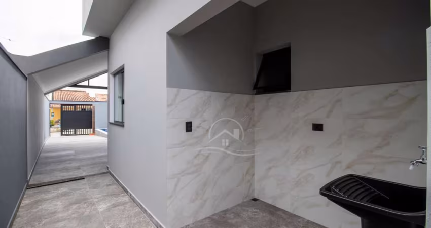 Casa Térrea à venda com piscina, 2 quarto(s),  sendo 1 suíte(s)  no bairro Park DAville, 2000 metros da praia, Peruíbe-SP