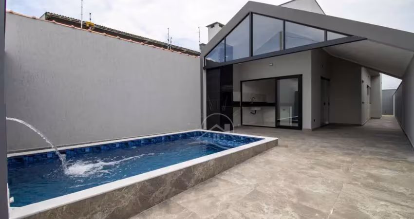 Casa térrea à venda com piscina, 2 quarto(s),  sendo 1 suíte(s)  no bairro park daville, 2000 metros da praia, peruíbe-sp