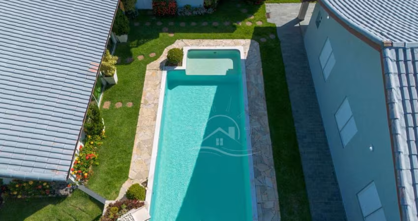 Casa Térrea com piscina à venda , 3 quarto(s),  sendo 1 suíte(s)  no bairro Convento Velho, 450 metros da praia, Peruíbe-SP