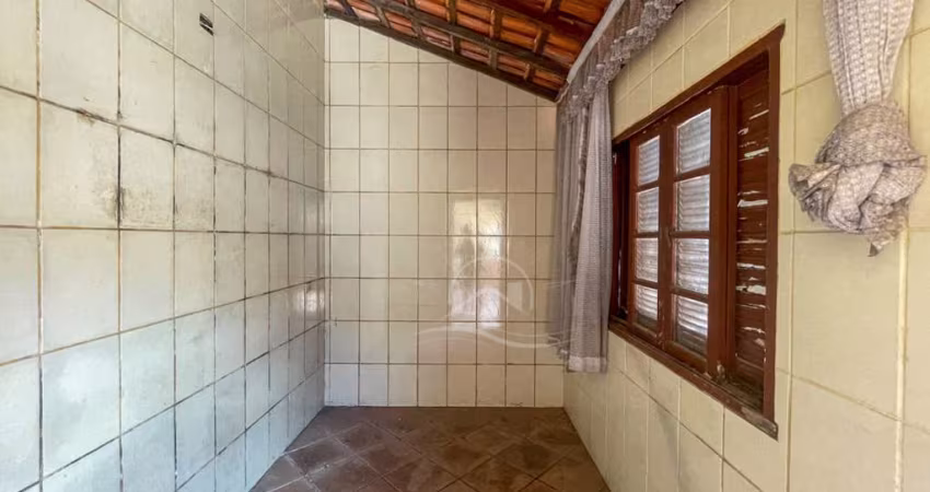 Casa Térrea com Edícula à venda , 3 quarto(s),  sendo 1 suíte(s)  no bairro Oasis, 900 metros da praia, Peruíbe-SP