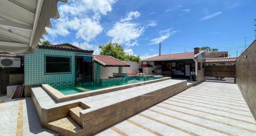 Casa térrea com piscina à venda , 2 quarto(s),   no bairro são josé, 1000 metros da praia, peruíbe-sp