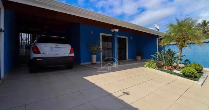 Casa térrea com edícula à venda com piscina, 3 quarto(s),  sendo 1 suíte(s)  no bairro stella maris, 600 metros da praia, peruíbe-sp
