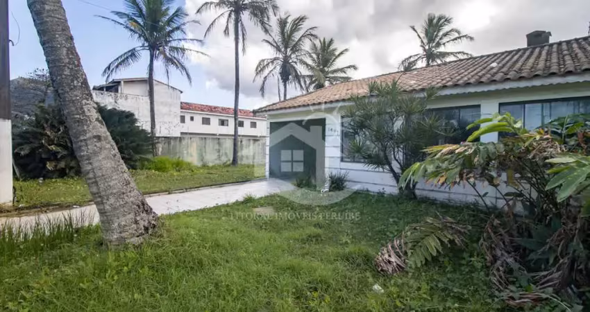 Terreno murado à venda , 2 quarto(s),  sendo 2 suíte(s)  no bairro centro, 0 metros da praia, peruíbe-sp