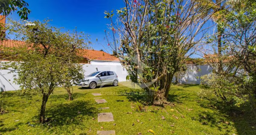 Casa Assobradada à venda com piscina, 4 quarto(s),  sendo 1 suíte(s)  no bairro Turístico, 50 metros da praia, Peruíbe-SP