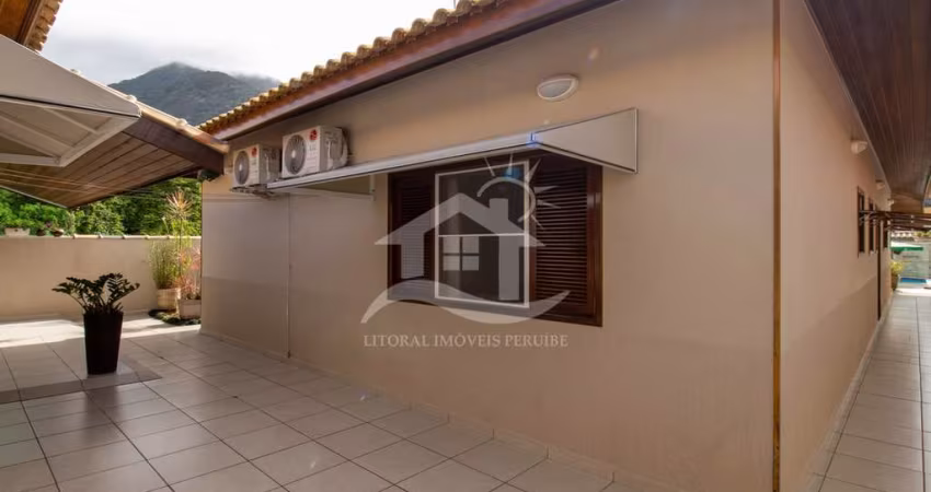 Casa Térrea com piscina à venda , 3 quarto(s),  sendo 1 suíte(s)  no bairro Jardim Guaraú, 200 metros da praia, Peruíbe-SP
