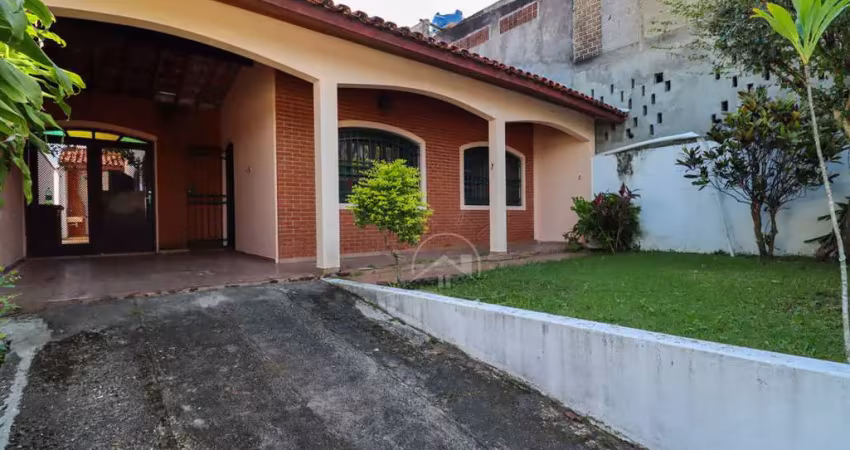 Casa térrea à venda , 3 quarto(s),  sendo 1 suíte(s)  no bairro oasis, 250 metros da praia, peruíbe-sp