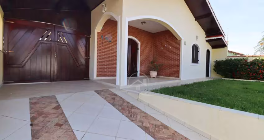 Casa térrea à venda , 3 quarto(s),  sendo 2 suíte(s)  no bairro oasis, 650 metros da praia, peruíbe-sp