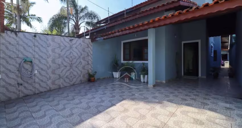 Casa com mezanino à venda , 3 quarto(s),  sendo 2 suíte(s)  no bairro park daville, 1800 metros da praia, peruíbe-sp