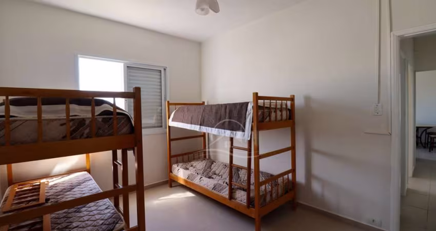 Apartamento Amplo à venda , 1 quarto(s),  sendo 0 suíte(s) (Edifício Paraná ) no bairro Centro, 50 metros da praia, Peruíbe-SP