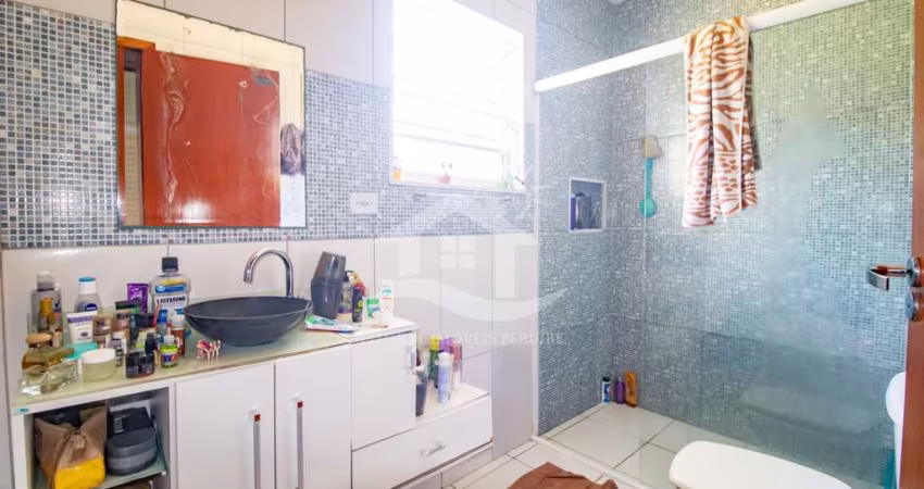 Casa Térrea com Edícula à venda , 7 quarto(s),  sendo 7 suíte(s)  no bairro Centro, 600 metros da praia, Peruíbe-SP