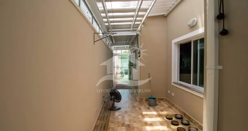 Casa sobrado à venda com piscina, 3 quarto(s),  sendo 3 suíte(s)  no bairro são josé, 200 metros da praia, peruíbe-sp