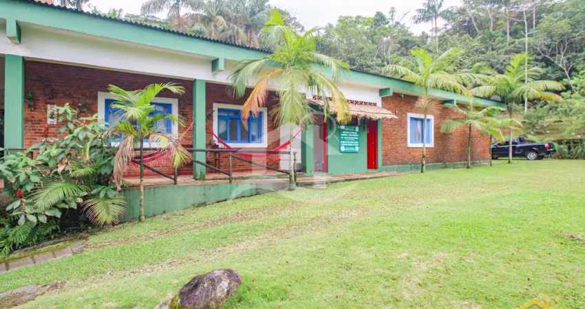 Hotel pousada à venda , 4 quarto(s),  sendo 4 suíte(s)  no bairro guaraú, 0 metros da praia, peruíbe-sp