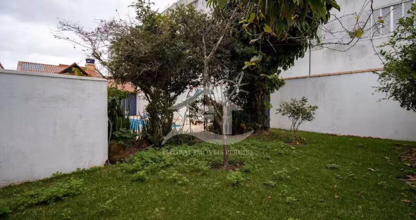 Casa térrea com piscina à venda com piscina, 3 quarto(s),  sendo 2 suíte(s)  no bairro centro, 450 metros da praia, peruíbe-sp