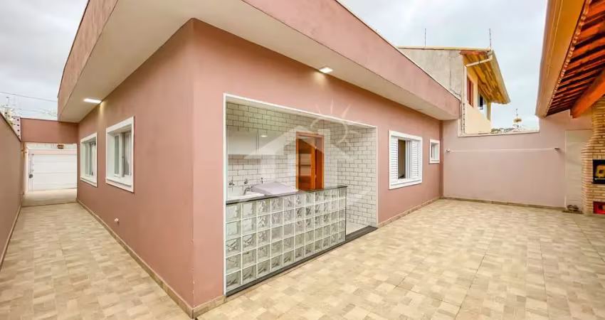 Casa térrea à venda , 3 quarto(s),  sendo 2 suíte(s)  no bairro três marias, 300 metros da praia, peruíbe-sp