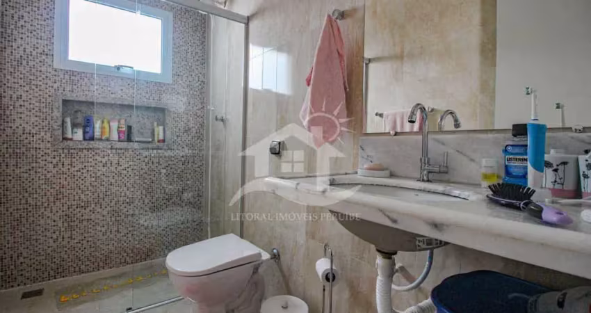 Casa térrea à venda com piscina, 3 quarto(s),  sendo 1 suíte(s)  no bairro jardim icaraiba, 200 metros da praia, peruíbe-sp