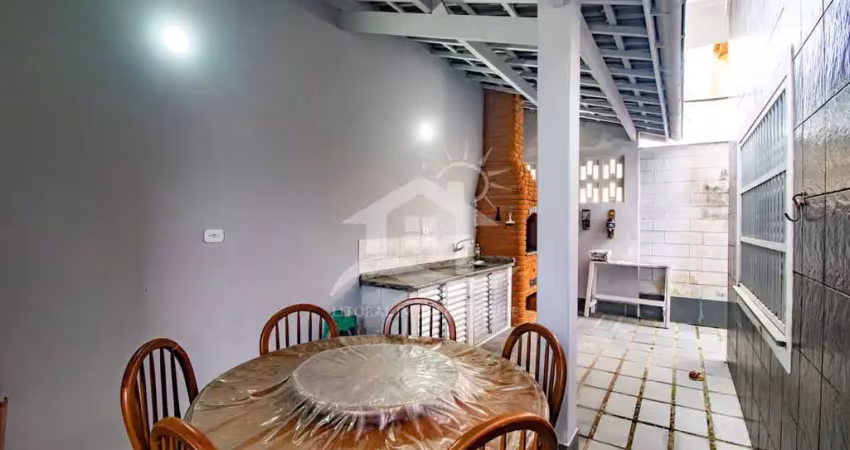 Casa térrea à venda , 3 quarto(s),  sendo 2 suíte(s)  no bairro são joão batista, 200 metros da praia, peruíbe-sp