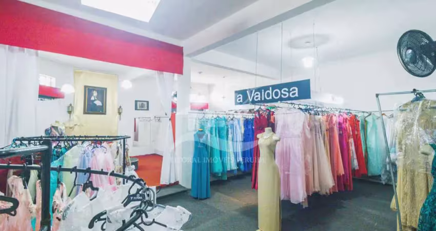 Salão amplo à venda , 0 quarto(s),  sendo 0 suíte(s)  no bairro estação, 1000 metros da praia, peruíbe-sp