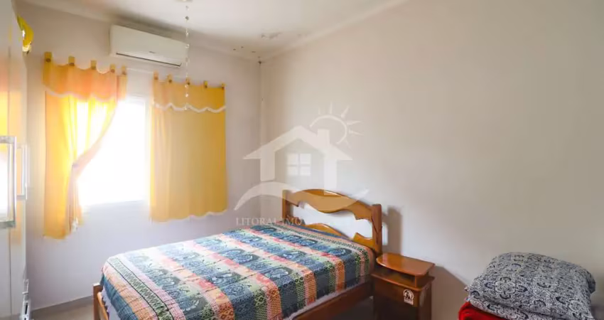 Casa térrea com piscina à venda com piscina, 3 quarto(s),  sendo 1 suíte(s)  no bairro parque turistico, 600 metros da praia, peruíbe-sp