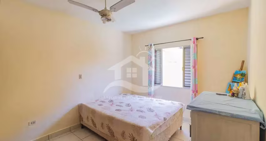 Casa térrea à venda com piscina, 3 quarto(s),  sendo 1 suíte(s)  no bairro oasis, 0 metros da praia, peruíbe-sp