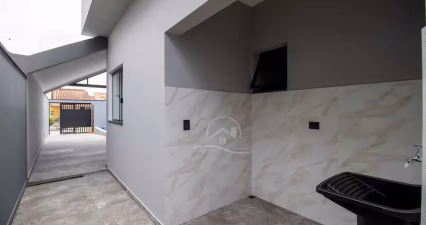 Casa térrea à venda com piscina, 2 quarto(s),  sendo 1 suíte(s)  no bairro park daville, 2000 metros da praia, peruíbe-sp
